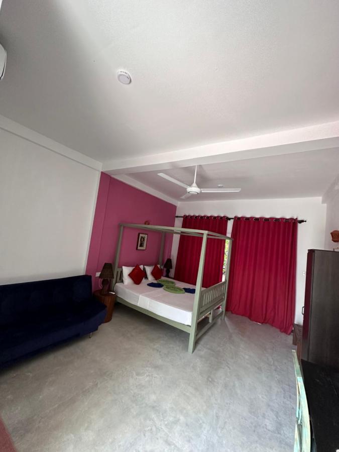 H&C Heaven Beach Hotel Unawatuna Exteriör bild